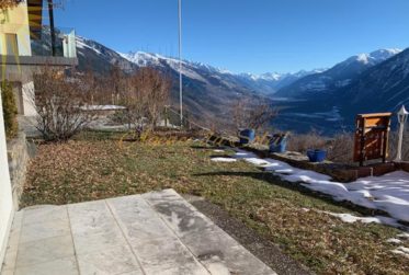 En exclusivité ! Très joli terrain à bâtir avec une magnifique vue sur les Alpes Valaisannes !