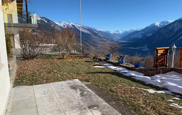 Très joli terrain à bâtir avec une magnifique vue sur les Alpes Valaisannes !
