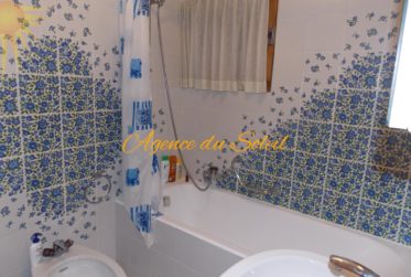 Très beau Chalet de 7.5 pièces sur un grand terrain arborisé !