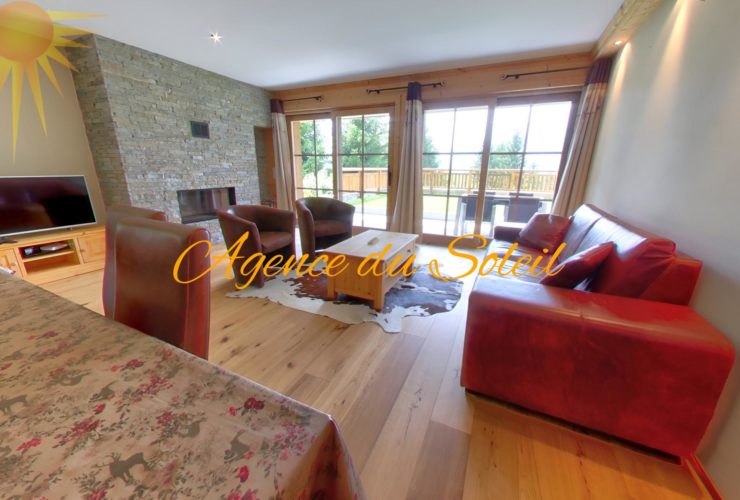 Très bel appartement de 4.5 pièces avec une grande terrasse et jardin, situé proche du Golf Severino Ballesteros !