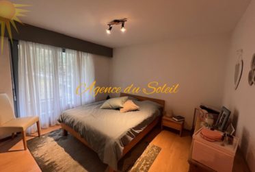 Dans le quartier très prisé de Tsarbouye, splendide appartement de 4.5 pièces avec vaste terrasse et jardin!