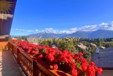 Deux superbes appartements adjacents en attique privatif au cœur de Crans-Montana ! 2 places de parc intérieures INCLUSES dans le prix!