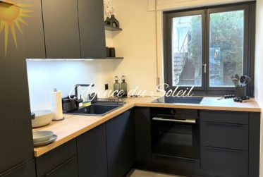 Magnifique appartement de 3.5 pièces superbement rénové en 2024 à Crans !
