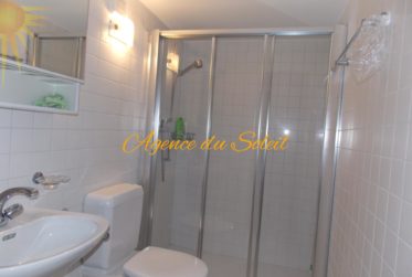 Très beau Chalet de 7.5 pièces sur un grand terrain arborisé !