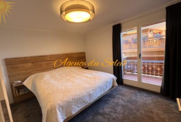 Coup de cœur pour ce superbe appartement de 4.5 pièces orienté sud-est au centre de Crans-Montana !