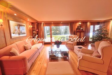 Somptueux lot de 4.5 pièces + 3.5 pièces + chambre de service, jardin, piscine privée au cœur de Crans !