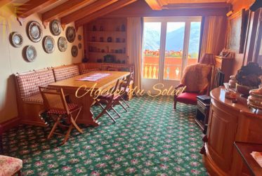 Deux superbes appartements adjacents en attique privatif au cœur de Crans-Montana ! 2 places de parc intérieures INCLUSES dans le prix!