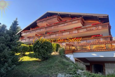 Deux superbes appartements adjacents en attique privatif au cœur de Crans-Montana ! 2 places de parc intérieures INCLUSES dans le prix!
