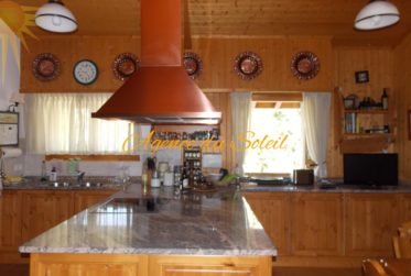 Très beau Chalet de 7.5 pièces sur un grand terrain arborisé !