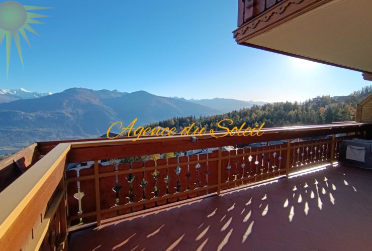 Coup de cœur pour ce superbe appartement de 4.5 pièces orienté sud-est au centre de Crans-Montana !