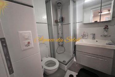 Coup de cœur pour ce superbe appartement de 4.5 pièces orienté sud-est au centre de Crans-Montana !