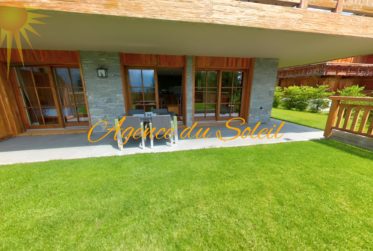 Très bel appartement de 4.5 pièces avec une grande terrasse et jardin, situé proche du Golf Severino Ballesteros !