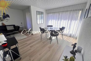 À louer UNIQUEMENT à l’année ce magnifique 3.5 pièces complètement rénové à Crans !