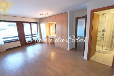 En exclusivité ! A voir absolument ! Hyper centre de Montana ! Magnifique et spacieux appartement de 4.5 pièces !