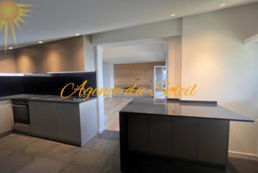 Magnifique appartement de 4.5 pièces en attique, totalement rénové en 2023 !