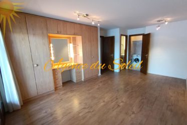 En exclusivité ! A voir absolument ! Hyper centre de Montana ! Magnifique et spacieux appartement de 4.5 pièces !