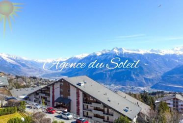 Adorable Cocon de 2.5 pièces + mezzanine habitable à proximité du centre de Montana !
