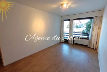En exclusivité ! A voir absolument ! Hyper centre de Montana ! Magnifique et spacieux appartement de 4.5 pièces !
