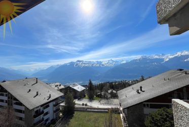 Adorable Cocon de 2.5 pièces + mezzanine habitable à proximité du centre de Montana !