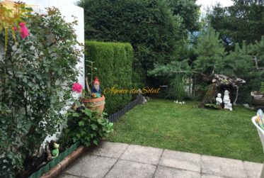 Emplacement de premier ordre pour cet adorable studio rénové avec sa terrasse/jardin sud !