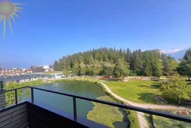 Splendide 3,5 pièces dans une résidence récente, avec une vue sur le lac d’Ycoor et les Alpes !