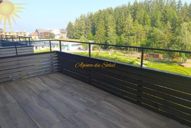 Splendide 3,5 pièces dans une résidence récente, avec une vue sur le lac d’Ycoor et les Alpes !
