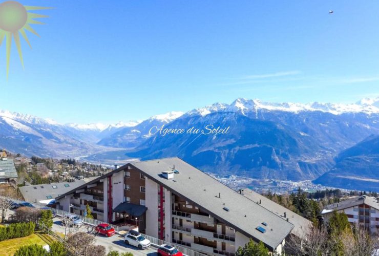 Adorable Cocon de 2.5 pièces + mezzanine habitable à proximité du centre de Montana !