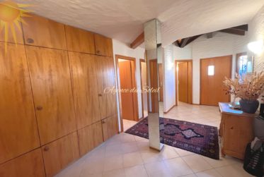 Idéal pour une famille, ce magnifique et spacieux chalet à 5 mn en voiture du centre de la station !