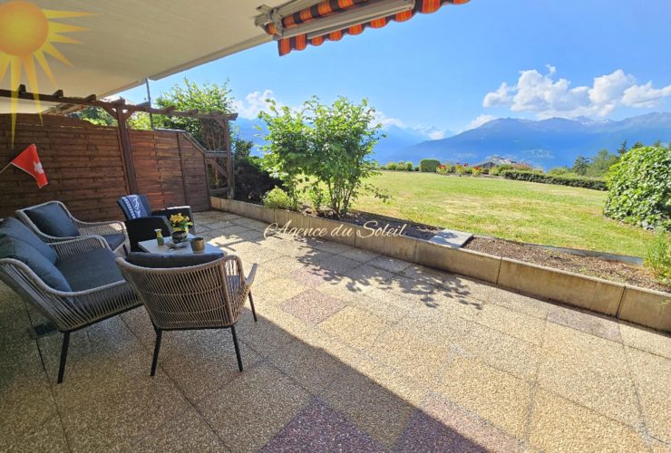 En exclusivité ! Charmant 2.5 pièces, rénové en 2024, avec une terrasse plein sud !