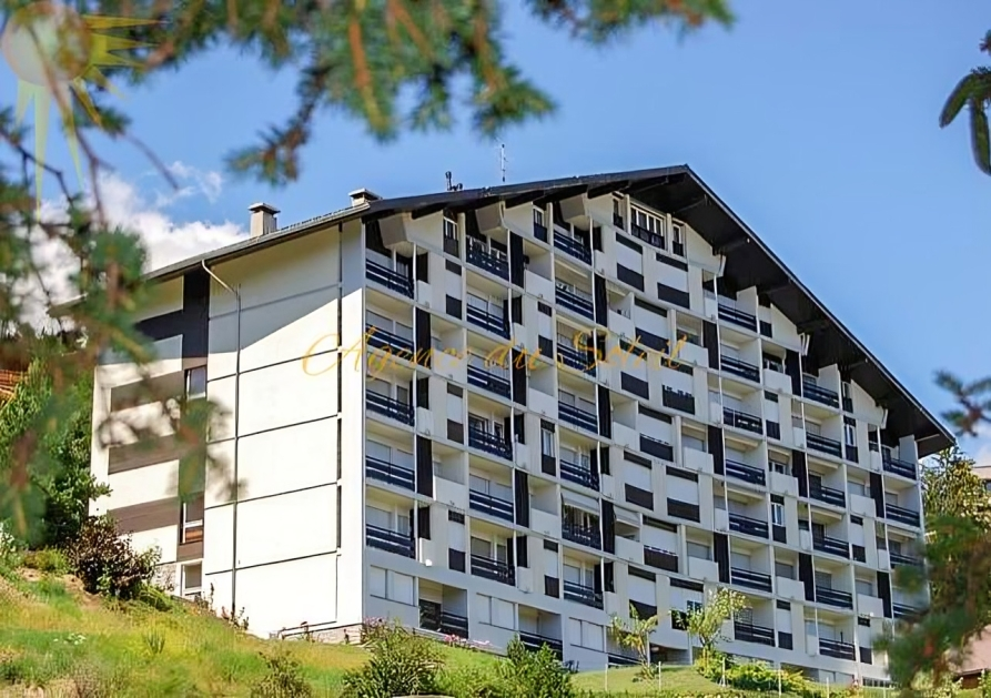 Magnifique appartement de 4.5 pièces en attique, totalement rénové en 2023 !