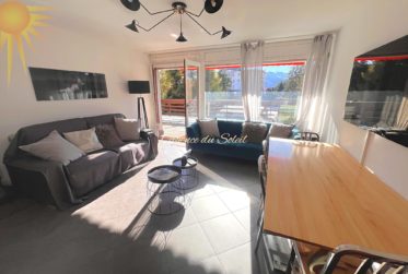 À louer à l’année ou à la saison d'hiver, cet adorable 2.5 pièces au coeur de la station !