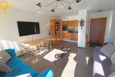 À louer à l’année ou à la saison d'hiver, cet adorable 2.5 pièces au coeur de la station !