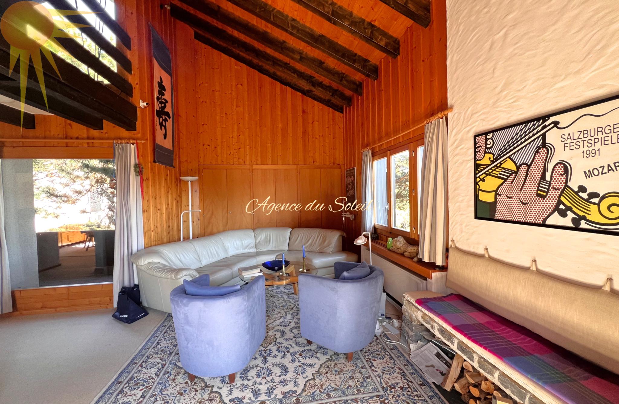 Idéal pour une famille, ce magnifique et spacieux chalet à 5 mn en voiture du centre de la station !