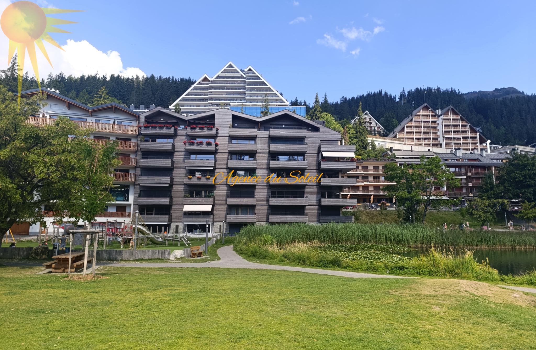 À louer à l’année, ce superbe 3.5 pièces moderne au cœur de Montana !