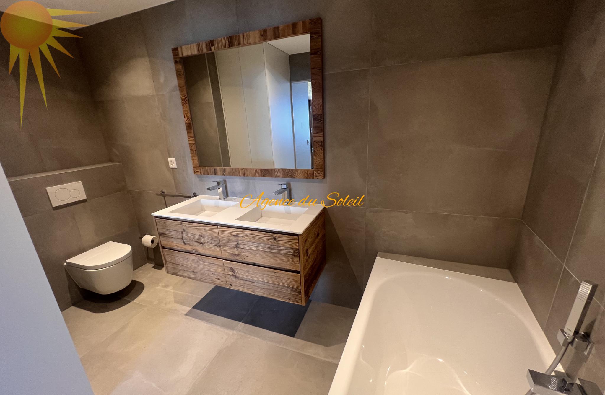 Magnifique appartement de 4.5 pièces en attique, totalement rénové en 2023 !