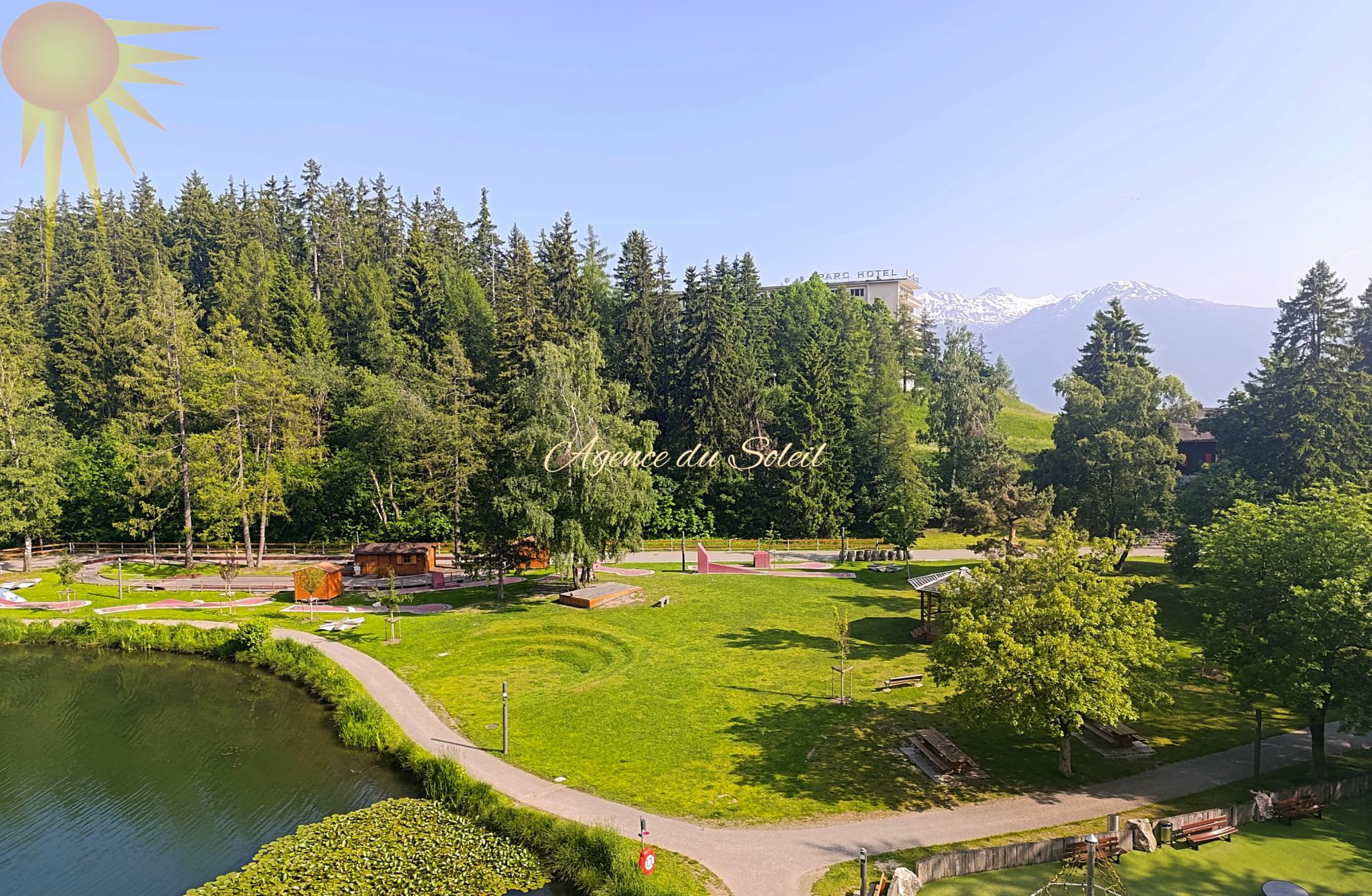 À louer à l’année, ce superbe 3.5 pièces moderne au cœur de Montana !