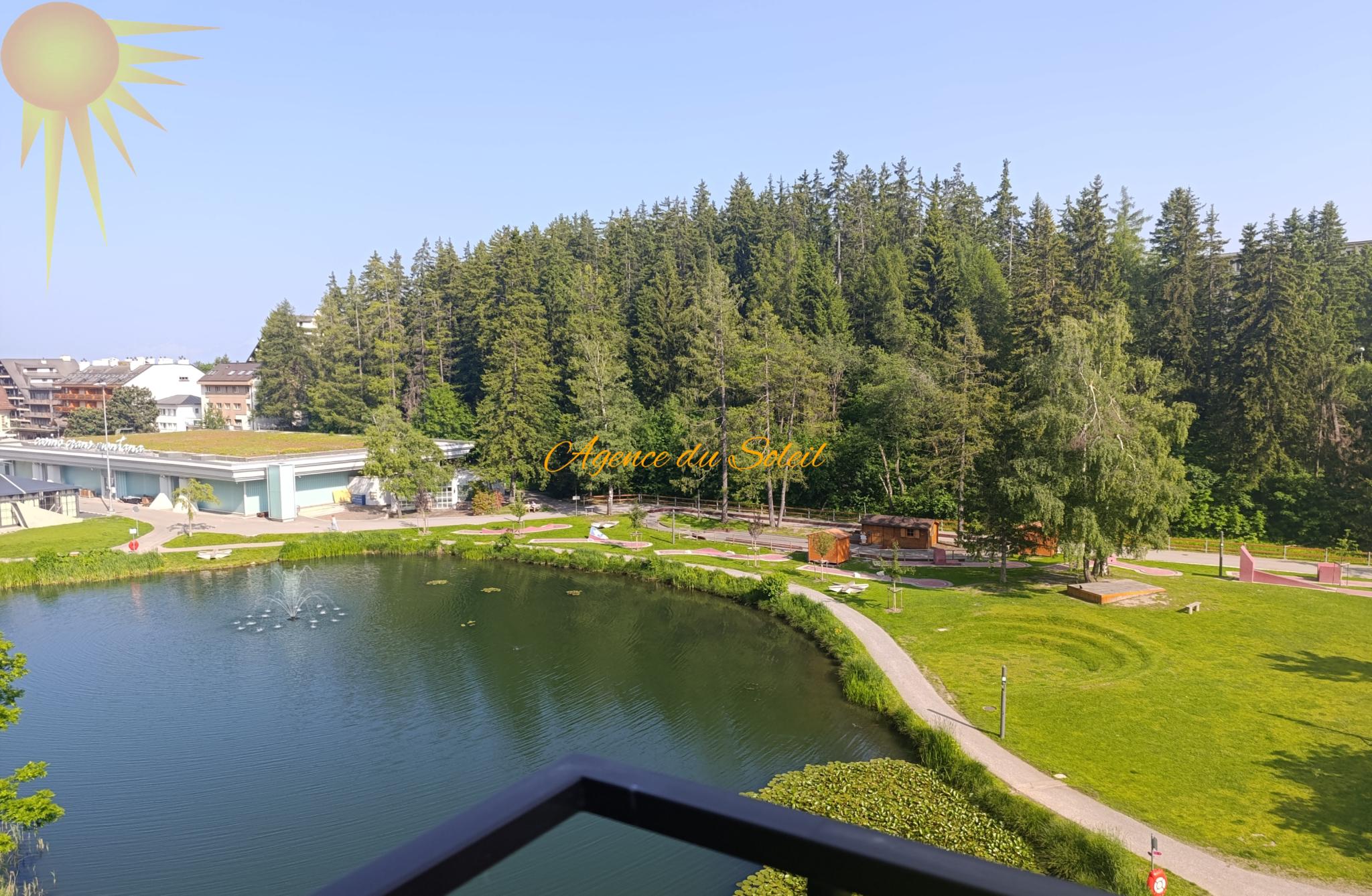 À louer à l’année, ce superbe 3.5 pièces moderne au cœur de Montana !