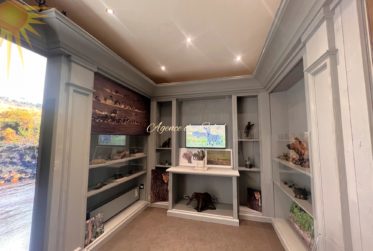 Grand espace commercial de 191 m² en plein cœur de la station !