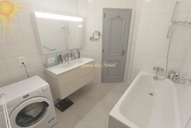 En exclusivité ! Charmant 2.5 pièces, rénové en 2024, avec une grande terrasse plein sud !