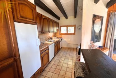 Idéal pour une famille, ce magnifique et spacieux chalet à 5 mn en voiture du centre de la station !