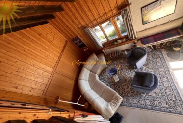 Idéal pour une famille, ce magnifique et spacieux chalet à 5 mn en voiture du centre de la station !