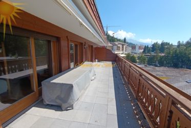 Au coeur de Crans, ce superbe appartement de standing de 3.5 pièces !