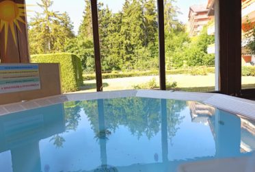 En exclusivité ! Charmant 2.5 pièces, rénové en 2024, avec une vaste terrasse plein sud !