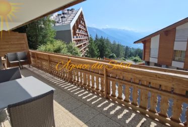 En Exclusivité ! Adorable appartement traversant d’angle de 3.5 Pièces en rez-jardin supérieur !