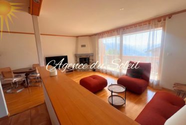 En Exclusivité ! Adorable appartement traversant d’angle de 3.5 Pièces en rez-jardin supérieur !