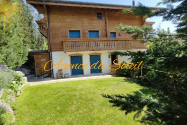 En Exclusivité ! Adorable appartement traversant d’angle de 3.5 Pièces en rez-jardin supérieur !