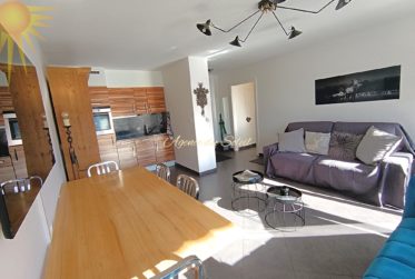 À louer à l’année ou à la saison d'hiver, cet adorable 2.5 pièces au coeur de la station !