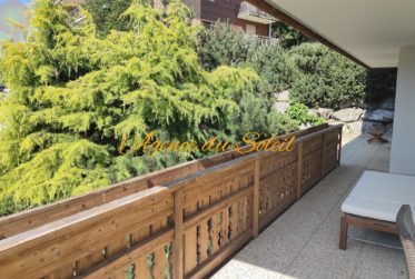 En Exclusivité ! Adorable appartement traversant d’angle de 3.5 Pièces en rez-jardin supérieur !