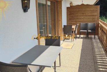 En Exclusivité ! Adorable appartement traversant d’angle de 3.5 Pièces en rez-jardin supérieur !