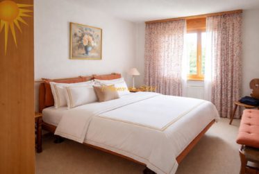 À louer à l'année! Spacieux appt. 4.5 pcs et 140 m² + vaste terrasse-jardin, dans un beau chalet résidentiel, à proximité du Golf 18 trous !